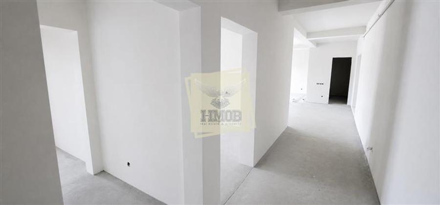 Penthouse cu 3 camere decomandat în Țiglari