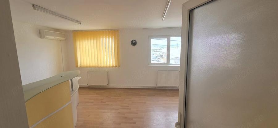 Spațiu comercial, de 380 mp, în Blejoi
