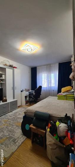 Apartament cu 2 camere decomandat în Micro 17