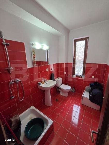 Casă cu 4 camere în Pericei