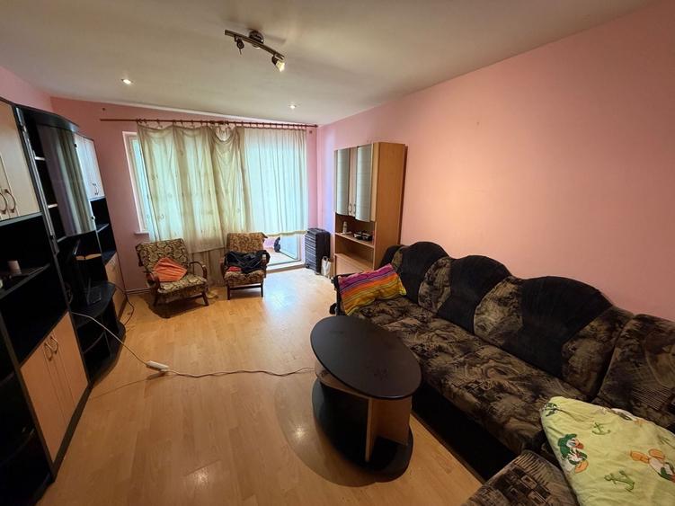 Apartament cu 2 camere în Cetate