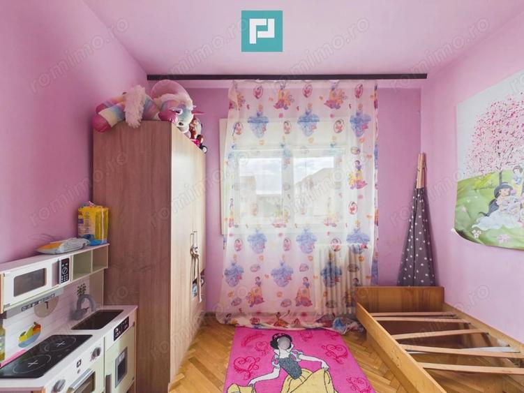 Apartament cu 3 camere decomandat în Aurel Vlaicu