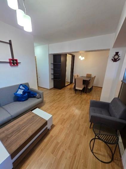 Apartament cu 2 camere semidecomandat, mobilat în Mărăști