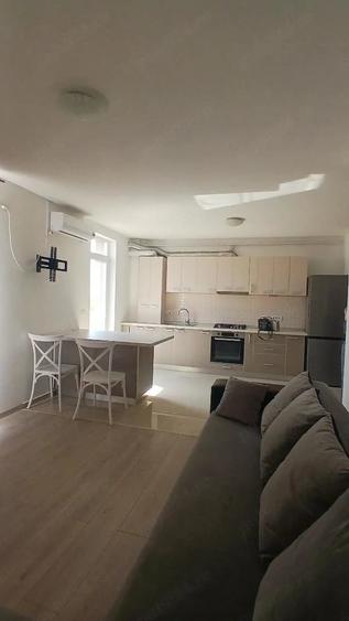 Apartament cu 2 camere decomandat în Soarelui