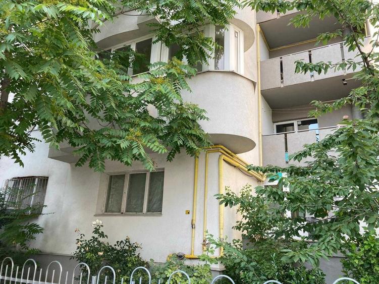 Garsonieră decomandată în Vitan