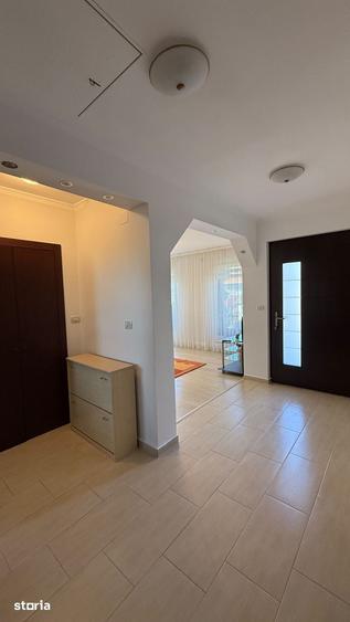 Casă cu 3 camere cu Teren 305 Mp în Bujac