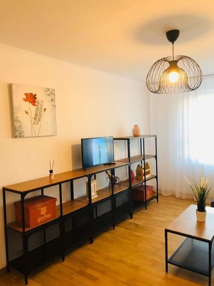 Apartament cu 2 camere decomandat în Crângași
