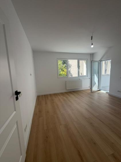 Apartament cu 2 camere semidecomandat în Titan