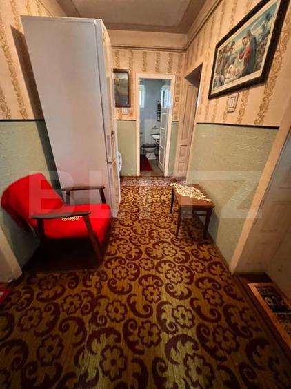 Casă individuală cu 5 camere cu Garaj în Hunedoara