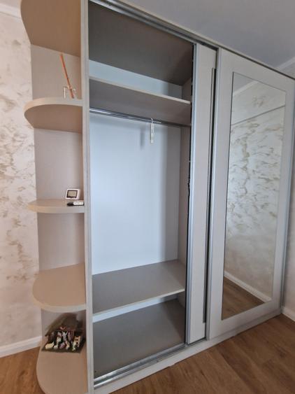 Apartament cu 2 camere decomandat în Podu Roș