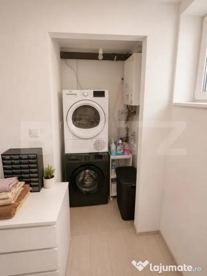 Casă cu 7 camere cu Teren 500 Mp în Central