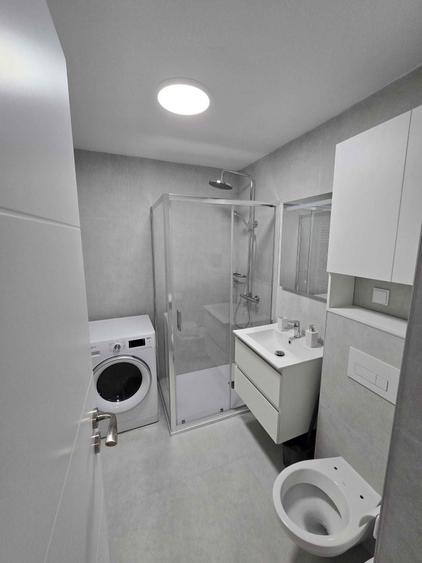 Apartament cu 2 camere decomandat în Ștrand