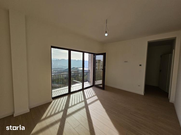 Casă cu 4 camere cu Teren 390 Mp în Central