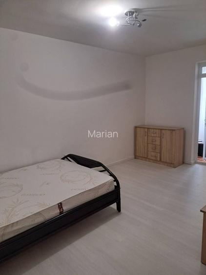 Proprietar,2 camere, recent renovat, in stare foarte buna!