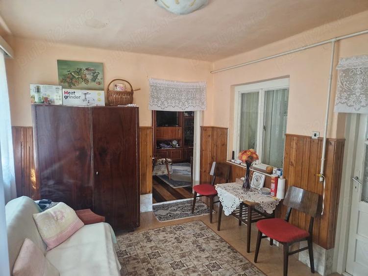 Casă cu 3 camere cu Teren 671 Mp în Central