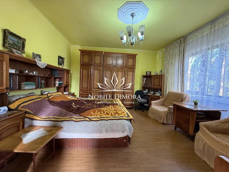 Casă cu 4 camere cu Teren 398 Mp în Central