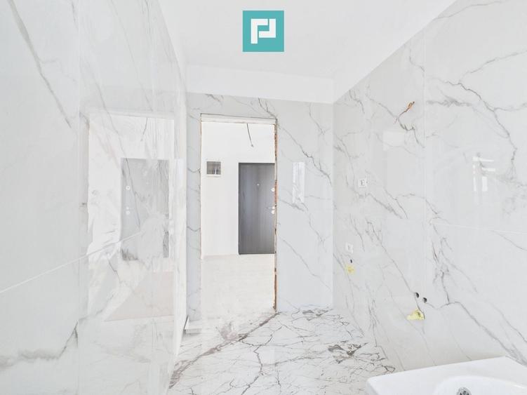 Penthouse cu 2 camere decomandat în Chișoda