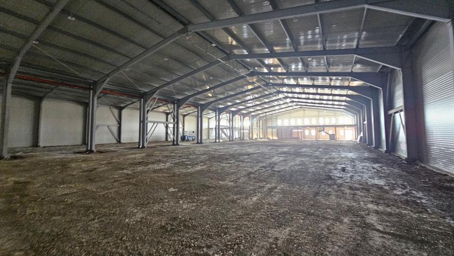 Spațiu industrial, de 1,840 mp, în Balotești