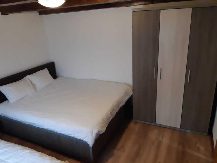 Casă cu 3 camere în Central