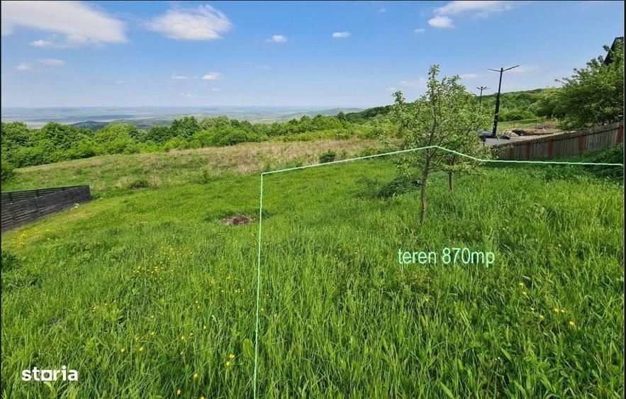 Teren de 870 mp, în Păun