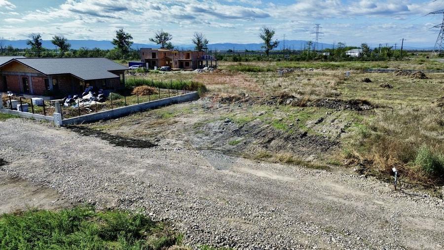 Teren Construcții intravilan de 593 mp, în Vânători