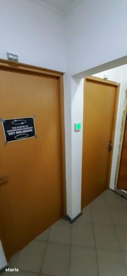 Apartament cu 3 camere decomandat în 13 Septembrie
