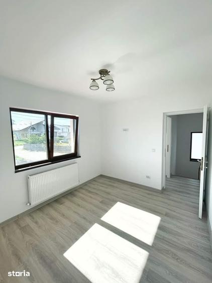 Casă cu 4 camere cu Teren 250 Mp în Miroslava