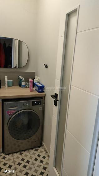 Casă cu 4 camere cu Teren 200 Mp în 1 Decembrie