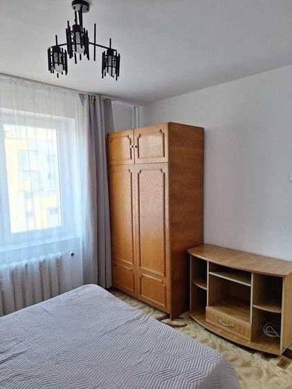 Apartament cu 2 camere semidecomandat în George Enescu