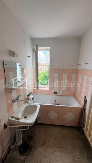 Apartament 2 camere, zona centrala, decomandat, etaj intermediar ! - 6