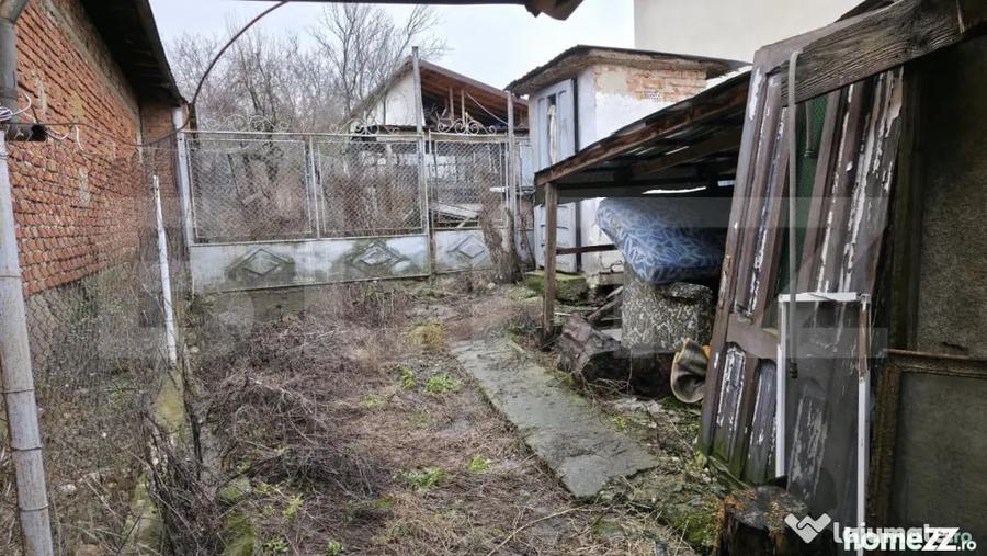 Casă cu 3 camere cu Teren 764 Mp în Central