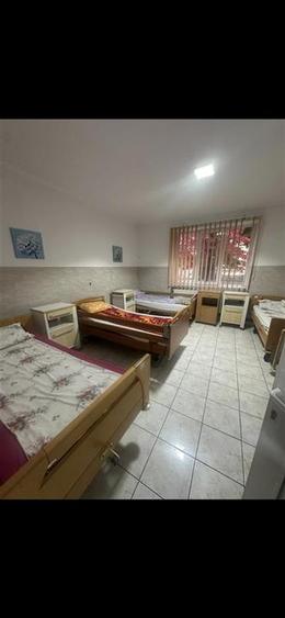 Casă cu 9 camere cu Teren 1082 Mp în Tinca