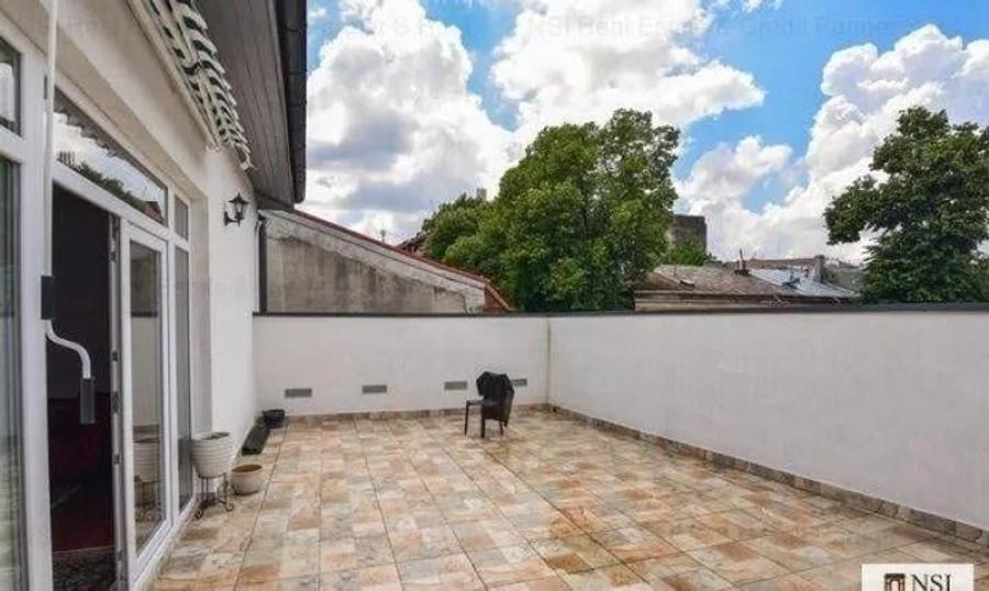 Apartament cu 3 camere semidecomandat, mobilat în Cișmigiu