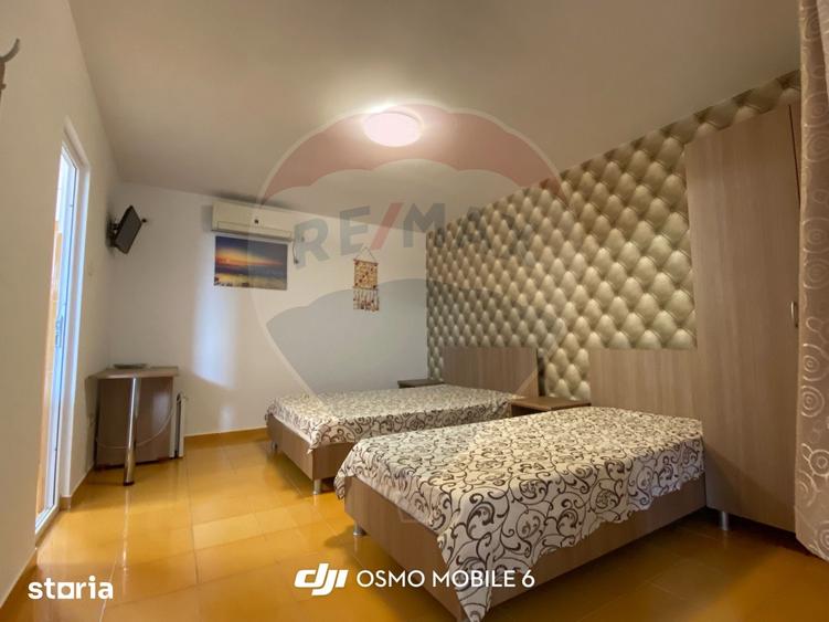 Casă cu 9 camere cu Teren 480 Mp în Limanu
