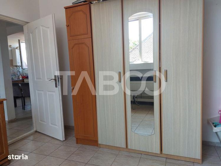 Apartament cu 3 camere decomandat, mobilat în Central