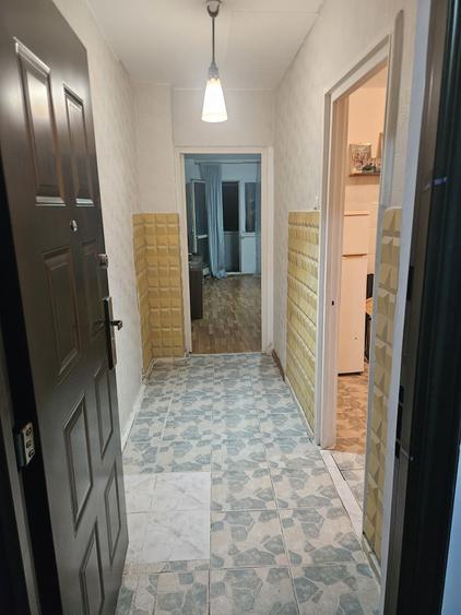 Apartament cu 2 camere decomandat în Exterior Vest