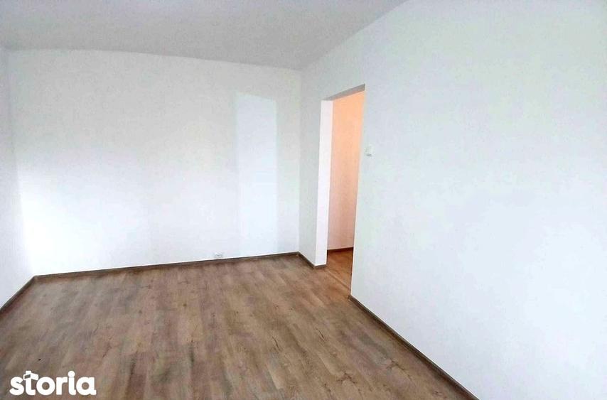 Garsoniera renovata, etaj 3/4 + balcon, Mana?tur-Plopilor - 1