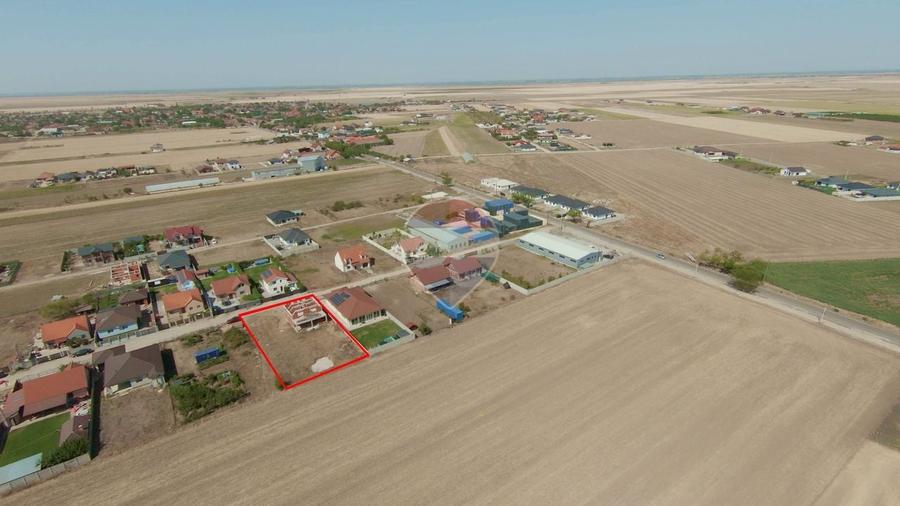Casă individuală cu 5 camere cu Teren 710 Mp în Nojorid