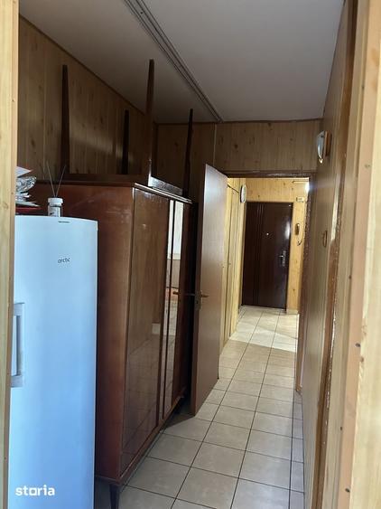 Apartament cu 3 camere în Rahova