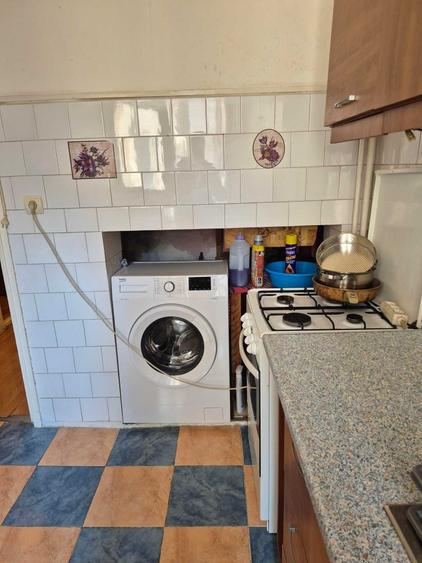 Apartament cu 2 camere semidecomandat în Griviței