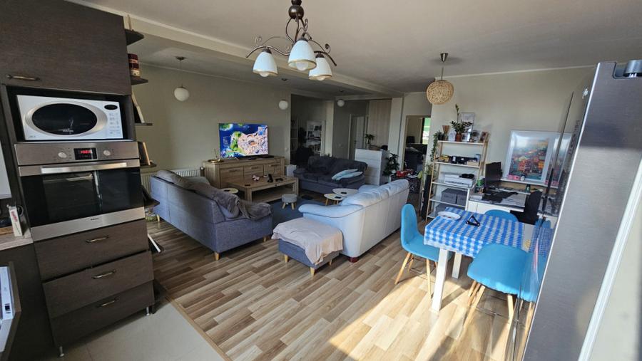 UNICAT, Apartament 3 camere 93mp, Zona Florilor - 10
