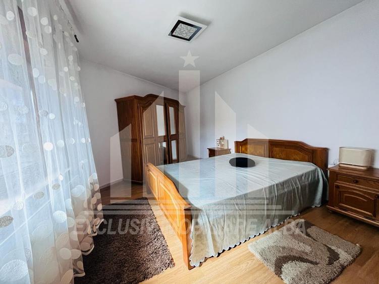 Casă individuală cu 8 camere cu Canalizare în Tolstoi