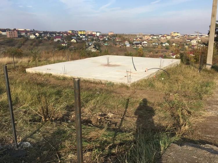 Teren de 1168 mp, în Valea Adâncă