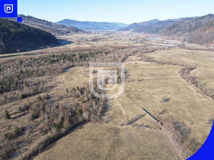 Teren Construcții extravilan de 2250 mp, în Voroneț
