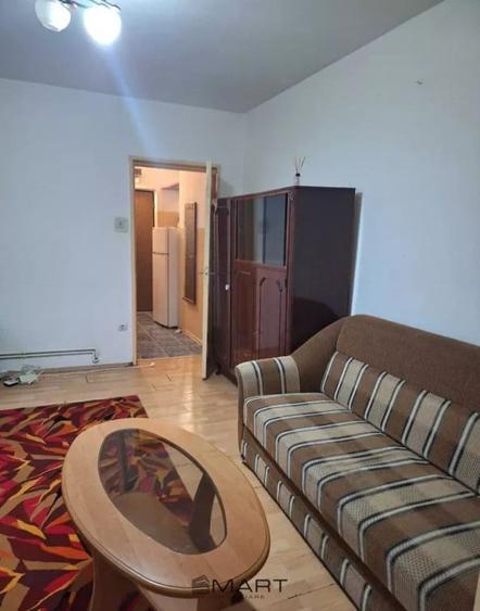 Apartament cu 2 camere semidecomandat în Hipodrom 2