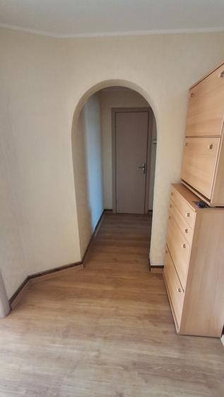 Apartament cu 3 camere decomandat în Centrul Civic