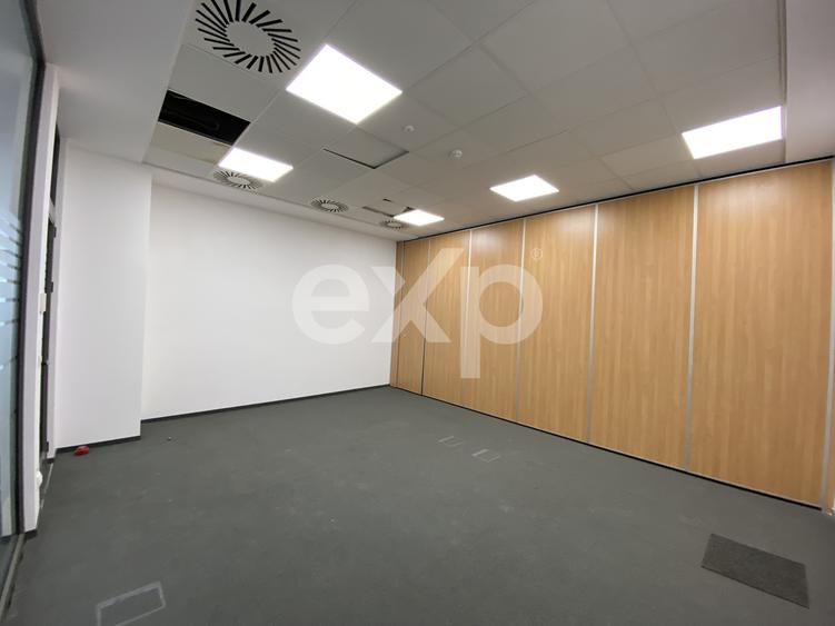 Spațiu comercial, de 570 mp, în Ultracentral