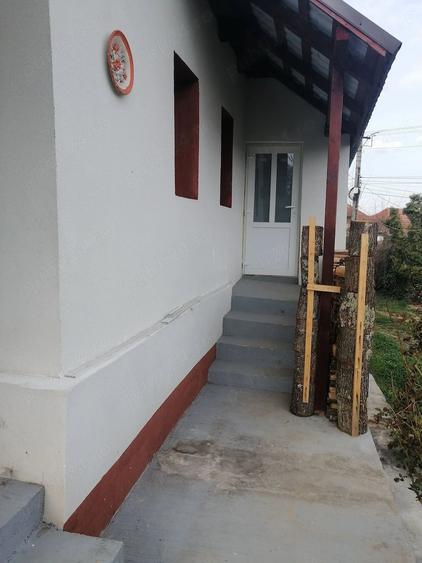 Casă cu 3 camere cu Teren 900 Mp în Central