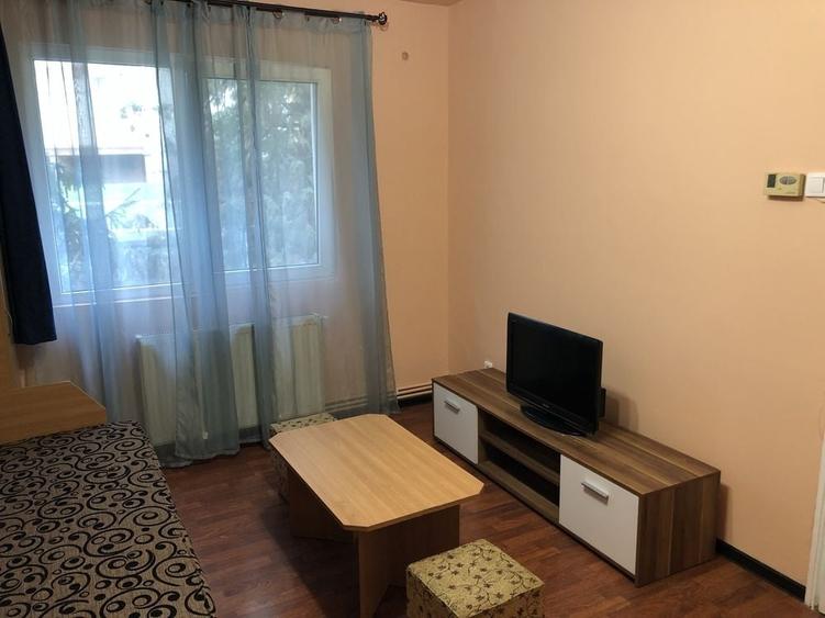 Inchiriez apartament cu 2 camere perioada Untold+ pana la 4 abonamente la cerere - 3
