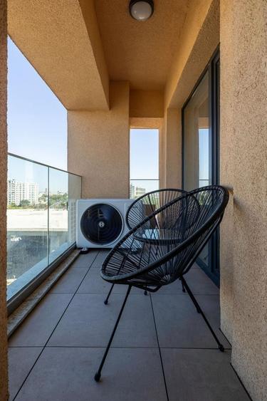 Apartament cu 3 camere, mobilat în Parcul Carol